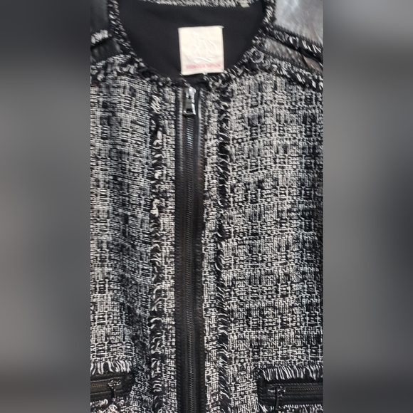 Rebecca Taylor Mixed Media Tweed Fringe Blazer with Lamb leather Trim, Size 10 - Picture 5 of 9